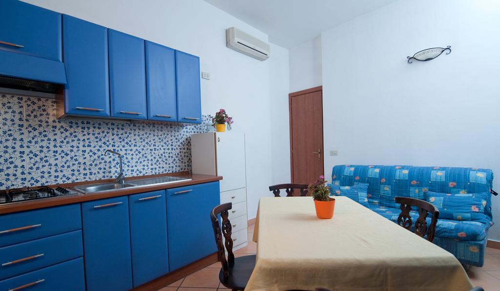 Freedom Holiday Residence Massa Lubrense Ruang foto